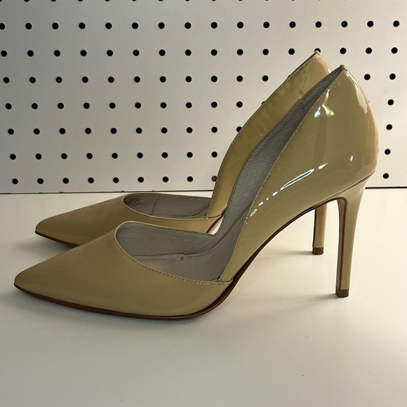 Hermosah Pump by Louise et Cie Cream Patent Leather - Picture 5 of 16